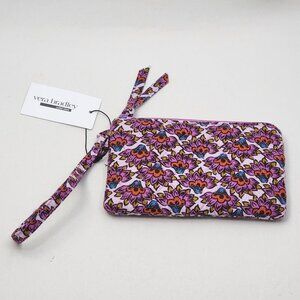 Vera Bradley Essential Zip Quilted Wristlet Scaevola Fan NWT New